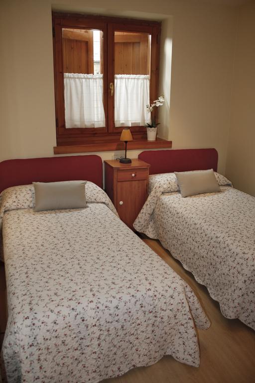 Apartamentos Valle De Aran Mont Phòng bức ảnh