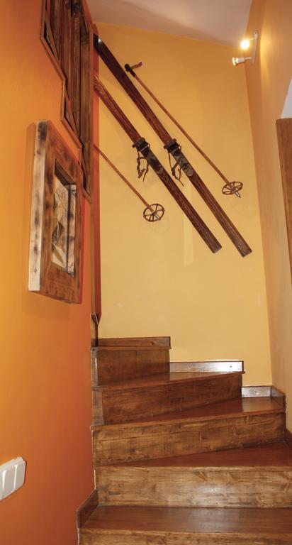 Apartamentos Valle De Aran Mont Ngoại thất bức ảnh